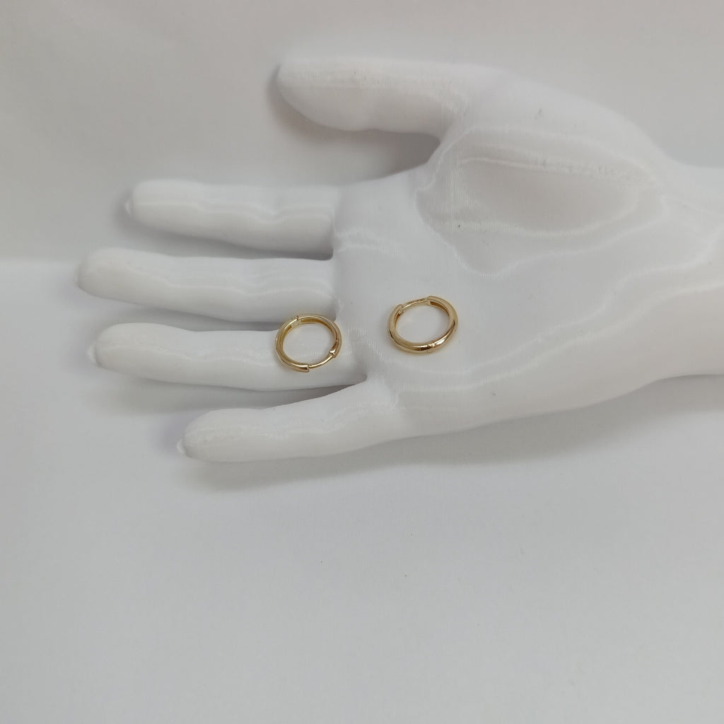 ARETES HUGGIES LISAS 14K 1.5 GR (NUEVO)