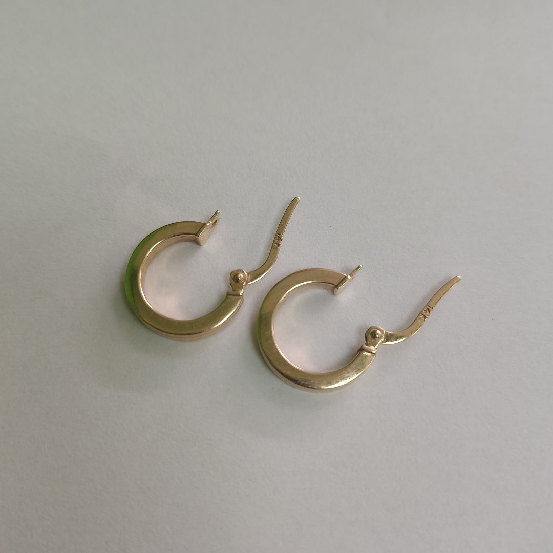 ARRACADAS PAR ORO 14 K 1.2 GRMS (SEMINUEVO)