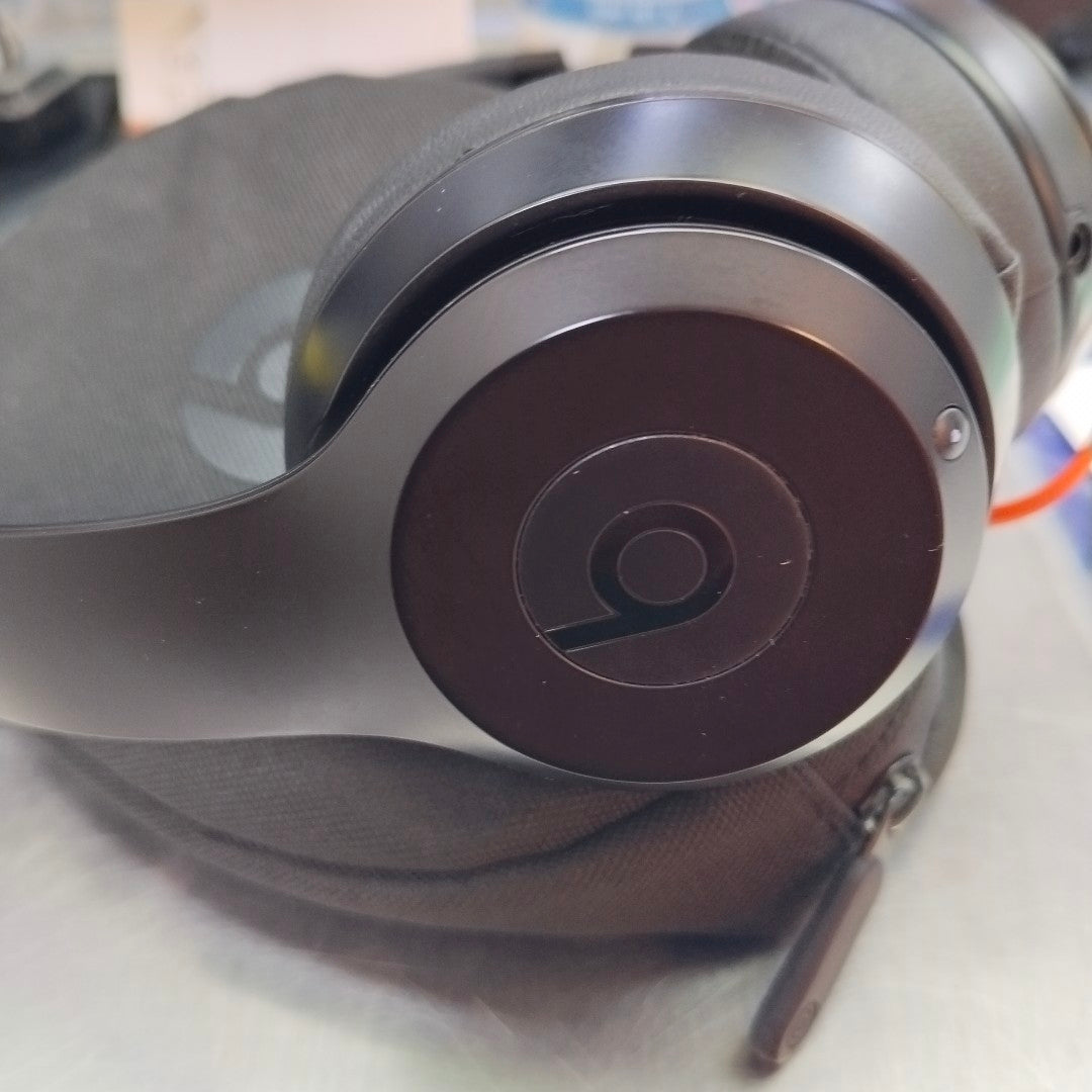 AUDIFONOS BEATS SOLO 3 INALAMBRICO ON EAR (SEMINUEVO)