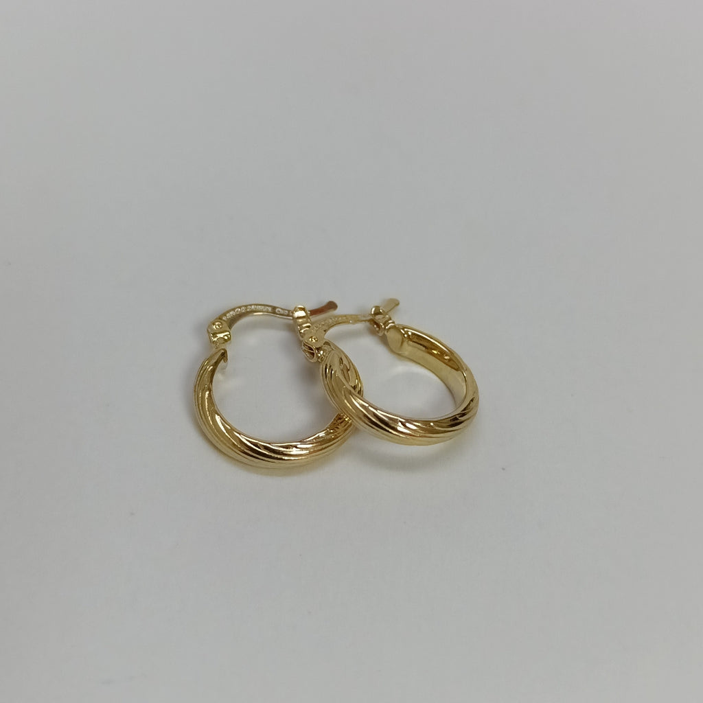 ARETES ARRACADA ASTRIADA 14K 1.7 GR (NUEVO)