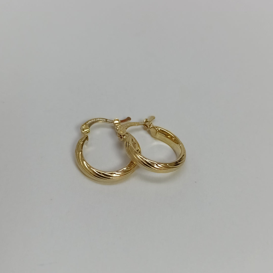 ARETES ARRACADA ASTRIADA 14K 1.7 GR (NUEVO)