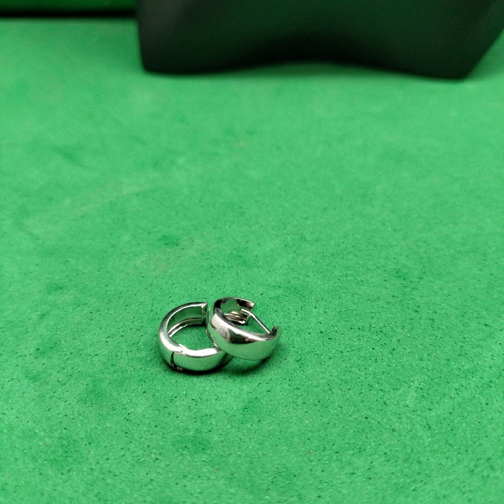 ARRACADAS PAR ORO BLANCO 14 K 1,10 GRMS (SEMINUEVO)