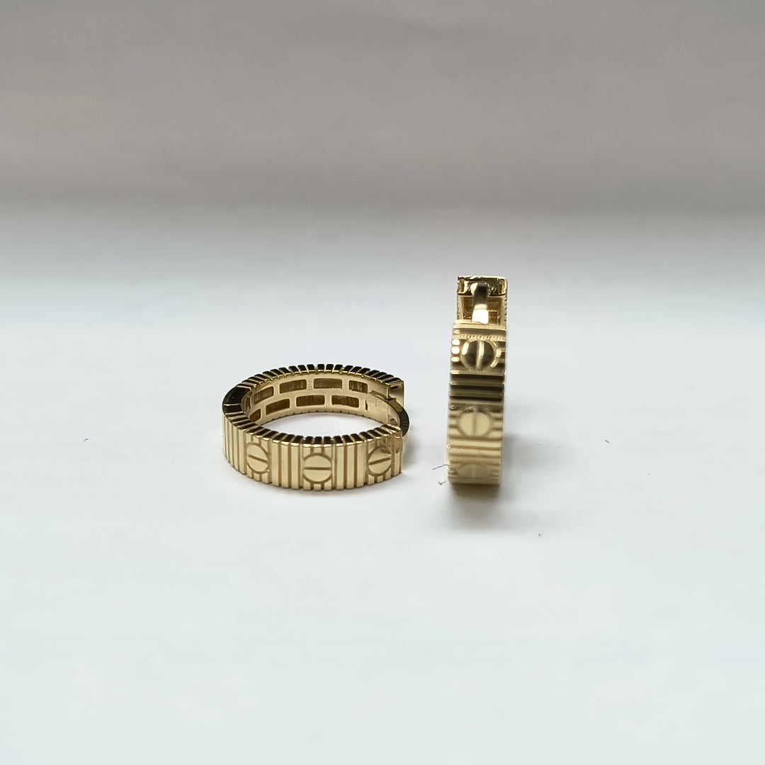 HUGGIES ORO 14K 3.2 (NUEVO)