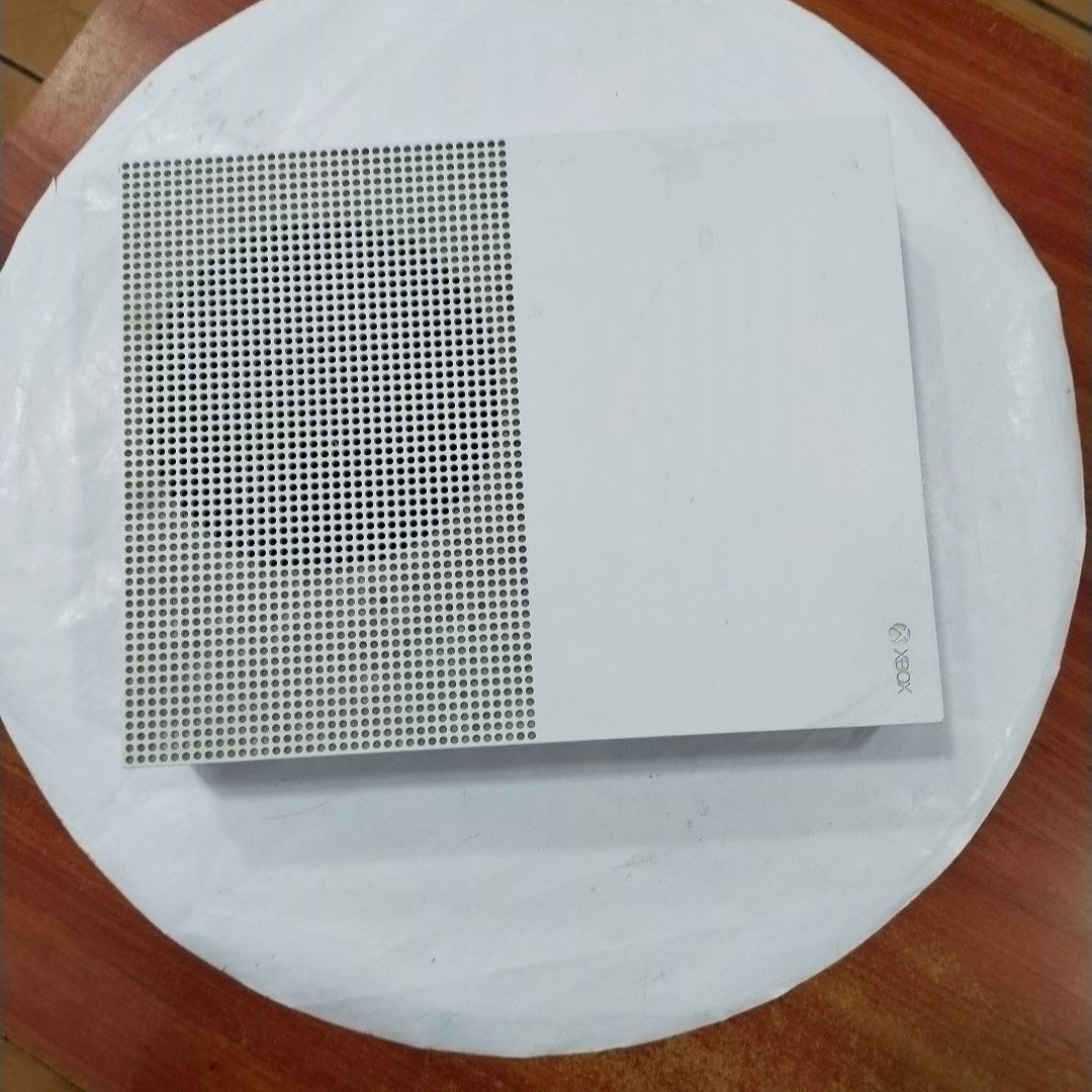 CONSOLA DE VIDEOJUEGO MICROSOFT XBOX ONE S 500 GB (SEMINUEVO)