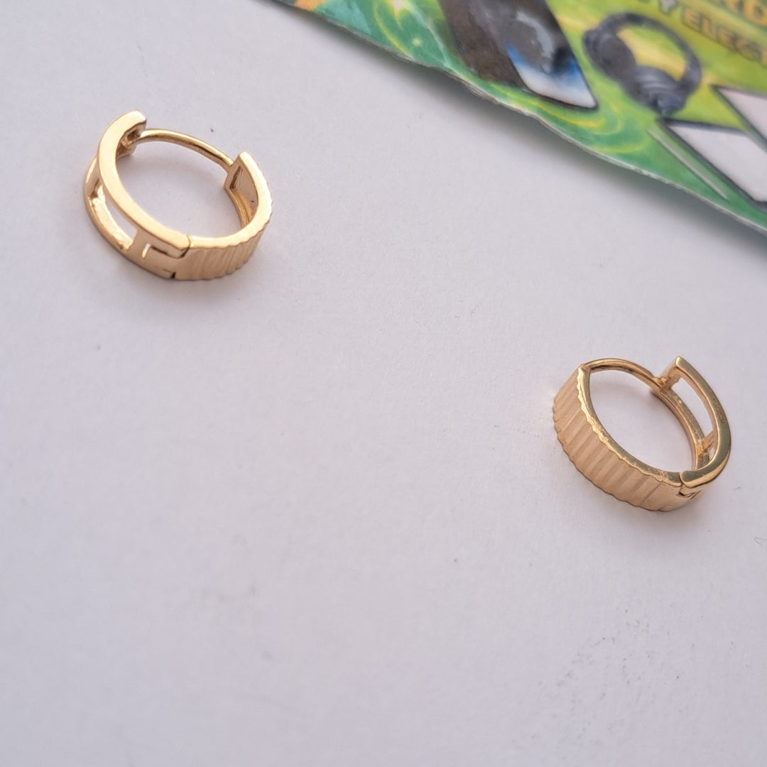 HUGGIES ORO 14K 1.9 (NUEVO)