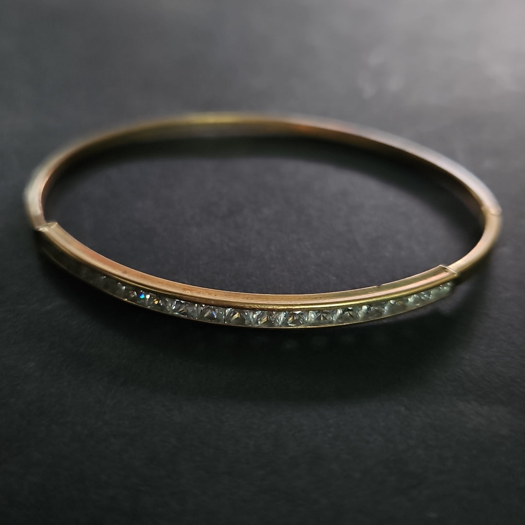 PULSERA RIGIDA ORO 10 K 3.9 GRMS (SEMINUEVO)