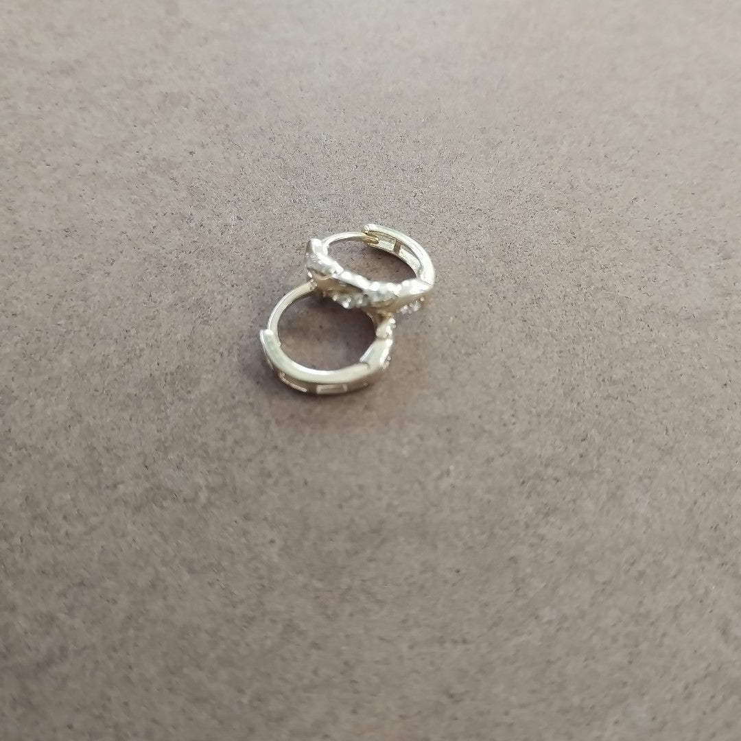 HUGGIES ORO 14K 2 (NUEVO)