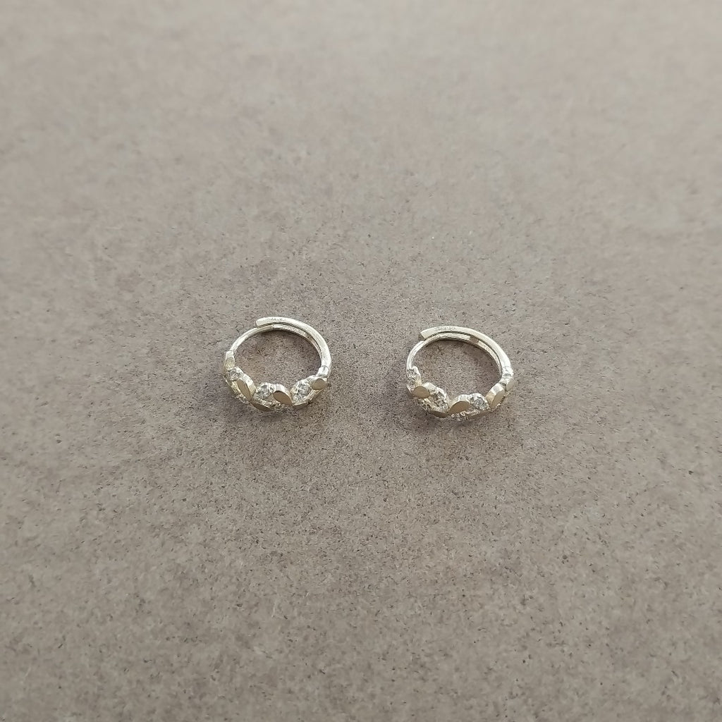 HUGGIES ORO 14K 1.5 (NUEVO)