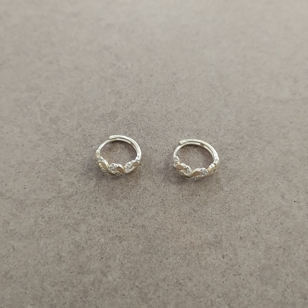 HUGGIES ORO 14K 1.5 (NUEVO)