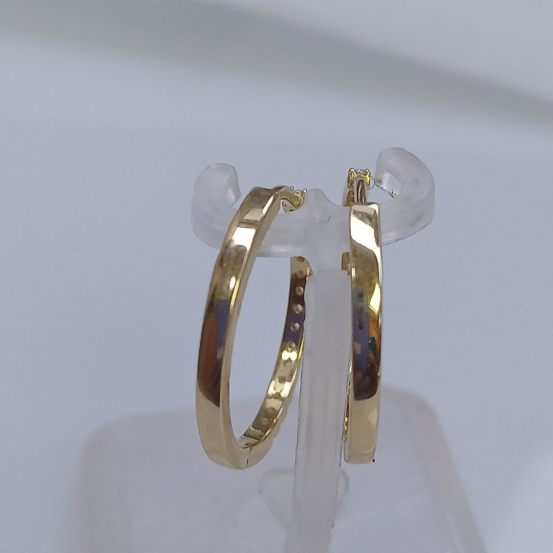 HUGGIES ORO 14K 2.4 (NUEVO)