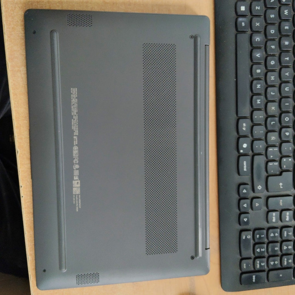 LAPTOP HP 245 G10 (2025) 256 GB SSD 8 GB RAM (SEMINUEVO)