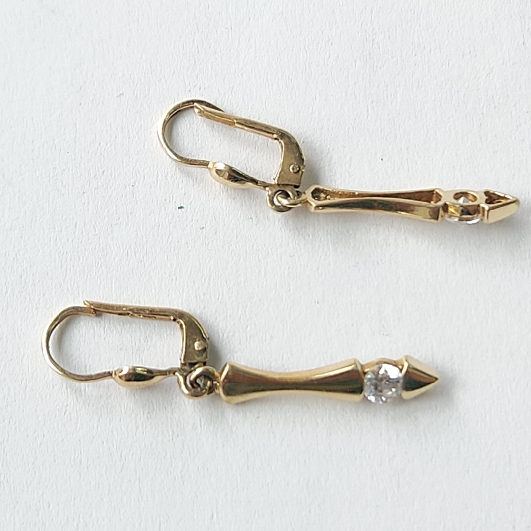 ARETES PAR ORO 14 K 2.4 GRMS (SEMINUEVO)