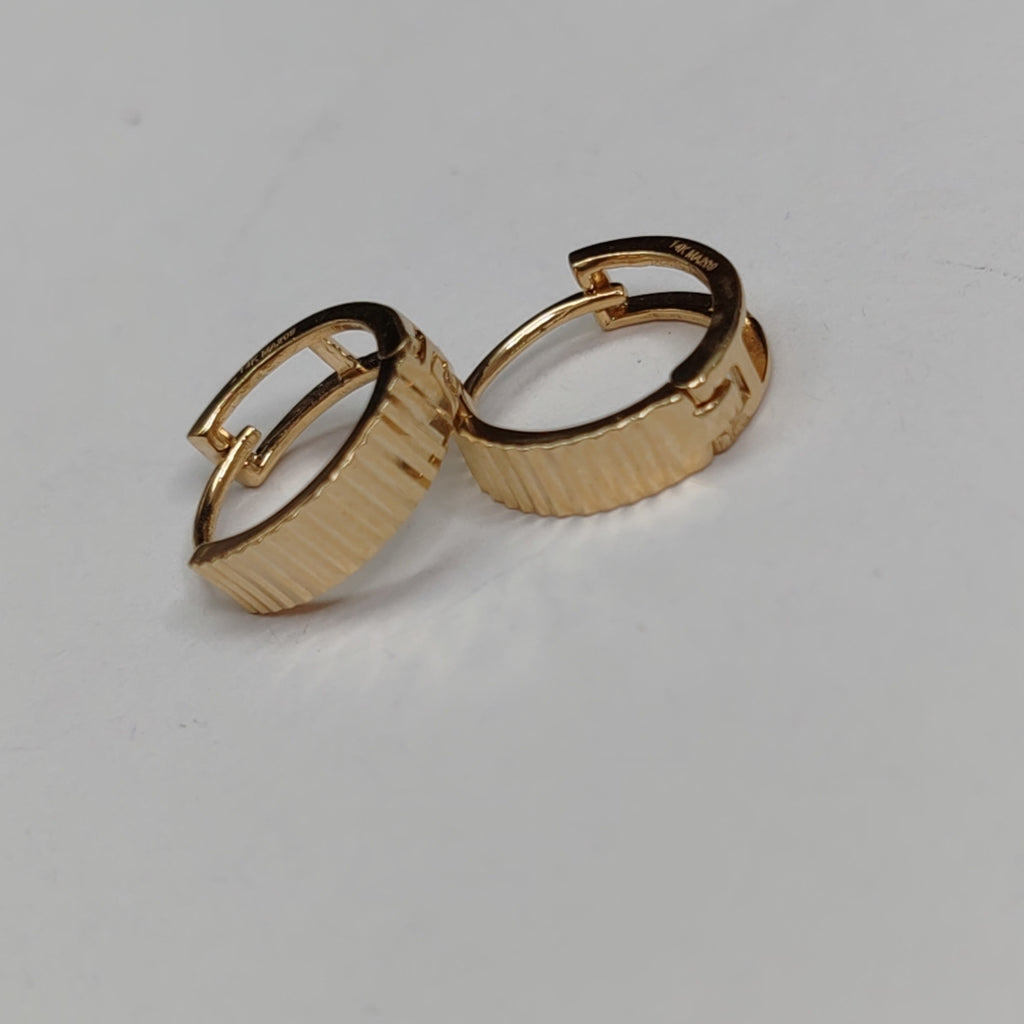 HUGGIES ORO 14K 1.9 (NUEVO)