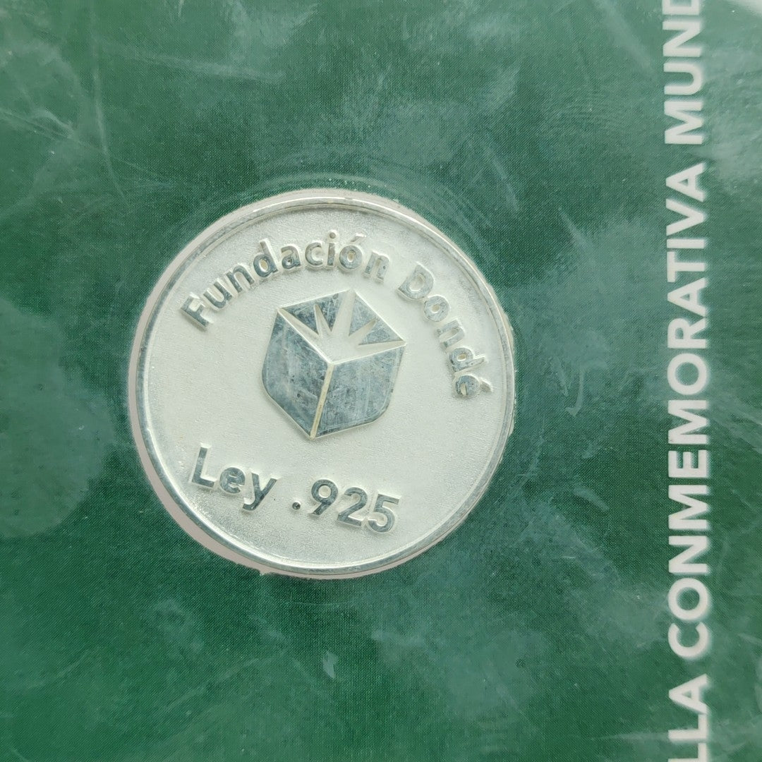 MEDALLA CONMEMORATIVA FRD FÚTBOL MOTIVO QUETZALCÓATL PLATA .925 11.9 GR (NUEVO)