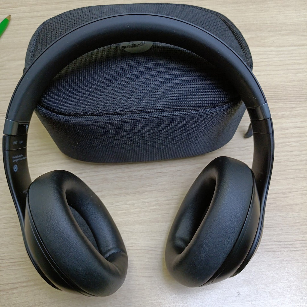 AUDIFONOS BEATS STUDIO PRO INALAMBRICO OVER EAR (SEMINUEVO)