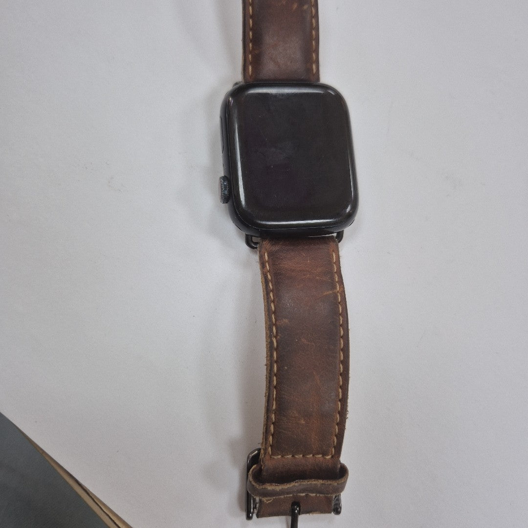 SMARTWATCH APPLE SERIES 7 NIKE ALUMINIO A2474 45 MM GPS (SEMINUEVO)