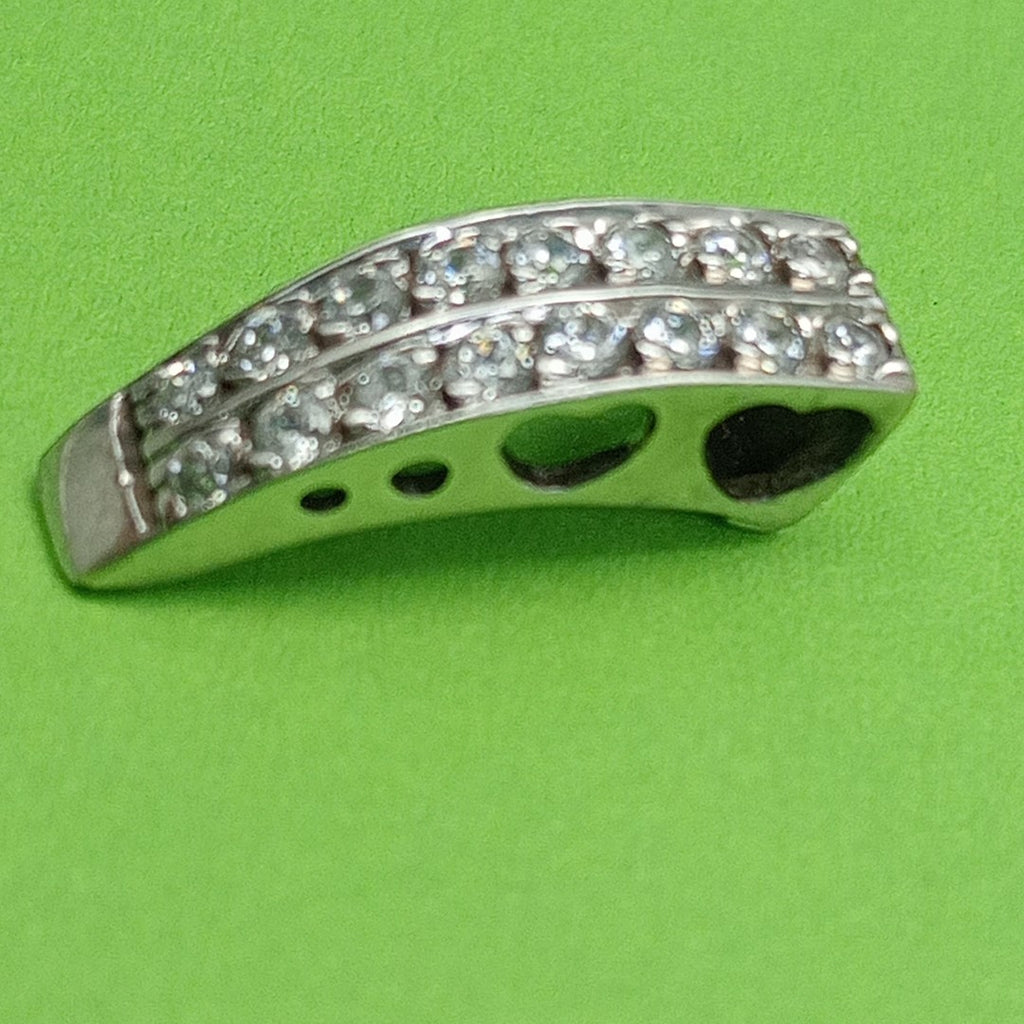 DIJE ORO BLANCO 10 K 0.9 GRMS (SEMINUEVO)