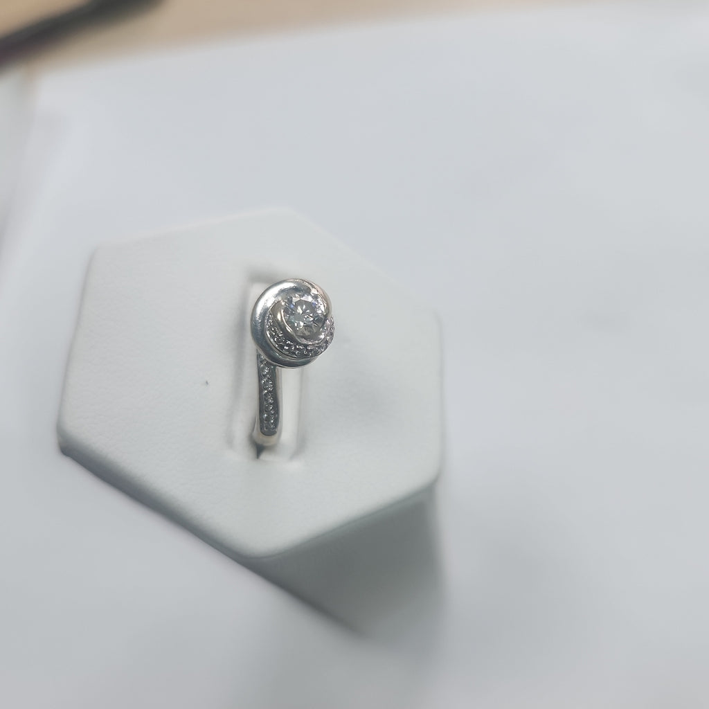 ANILLITO ORO 18 K 5.8 GRMS (SEMINUEVO)