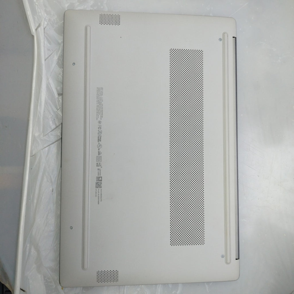 LAPTOP HP 255 G10 (2025) 512 GB SSD 8 GB RAM (SEMINUEVO)