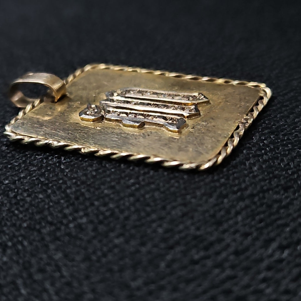 MEDALLA PERSONAL ORO 8 K 7,30 GRMS (SEMINUEVO)