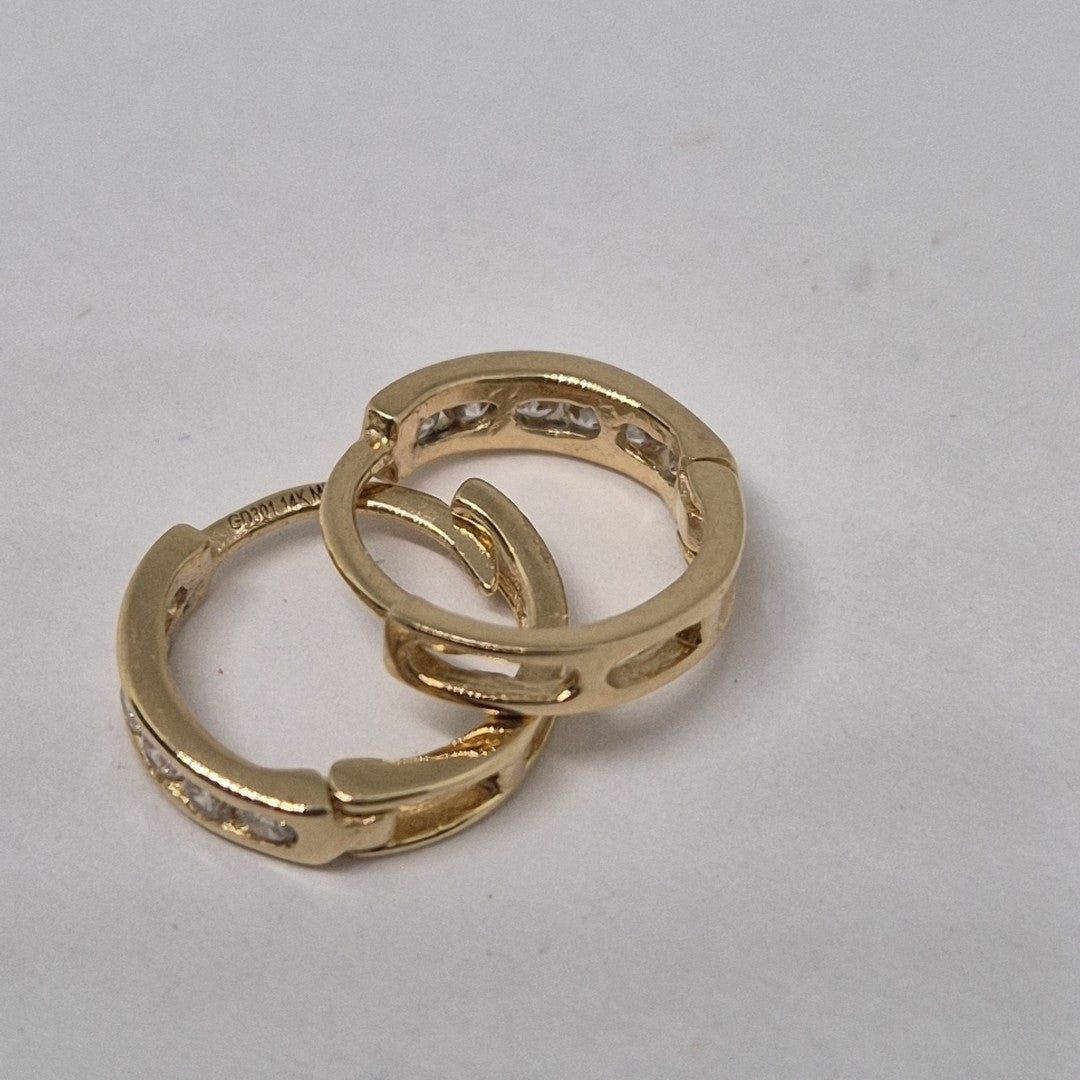 ARETES ARRACADA C CIRCONIAS 14K 1.1 GR (NUEVO)
