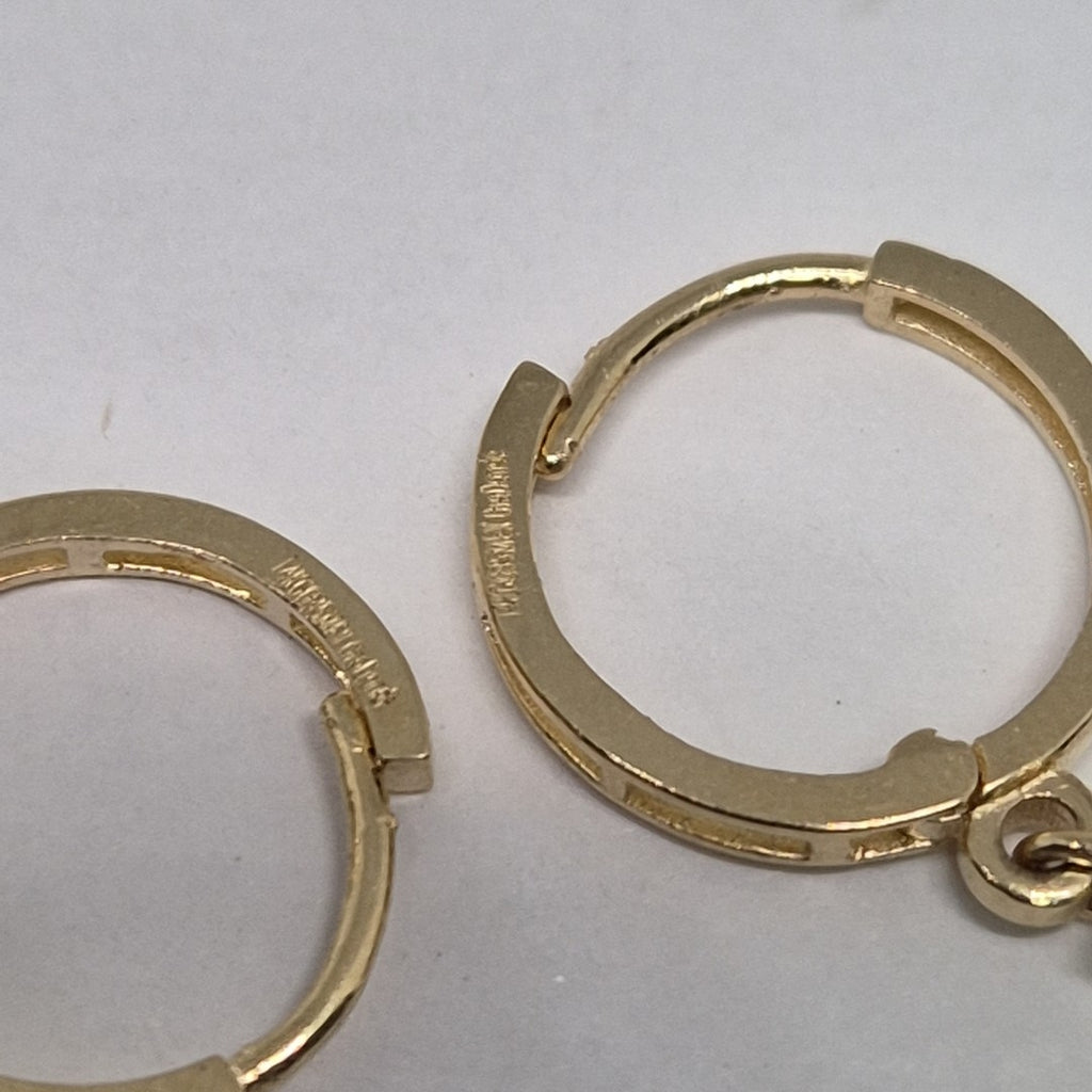 ARETES ARRACADAS CON DIJE 14K 2.4 GR (NUEVO)