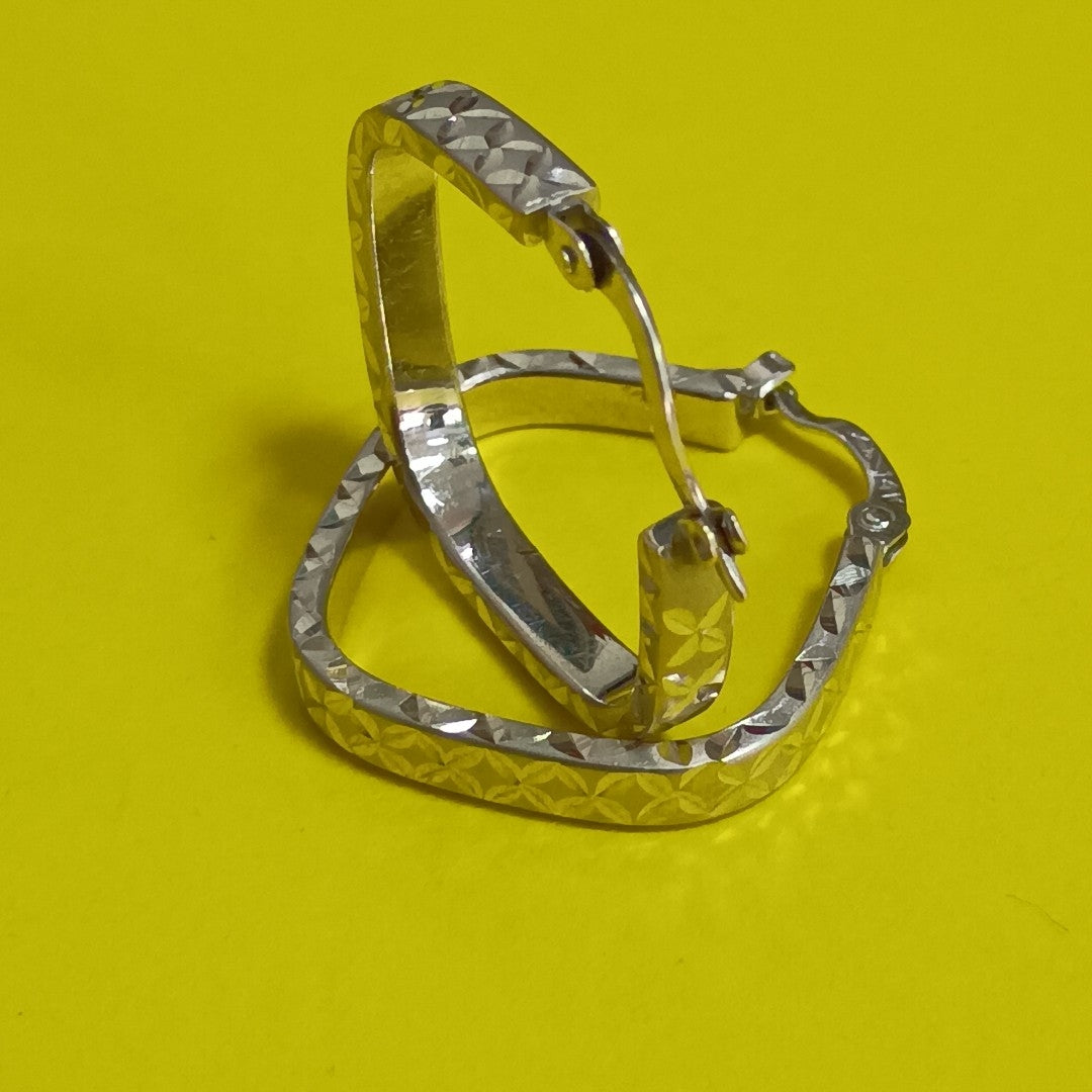 ARRACADAS PAR ORO 14 K 2.4 GRMS (SEMINUEVO)