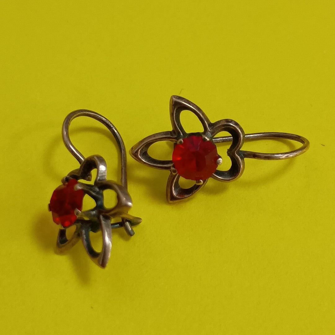 ARETES PAR ORO 8 K 1.3 GRMS (SEMINUEVO)