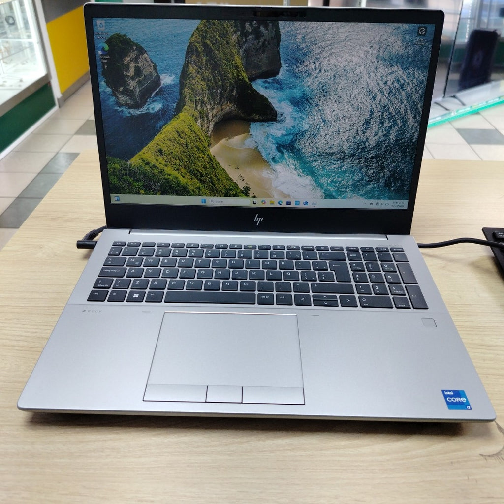 LAPTOP HP ZBOOK FURY 16 G10 (2024) 1 TB SSD 32 GB RAM (SEMINUEVO)