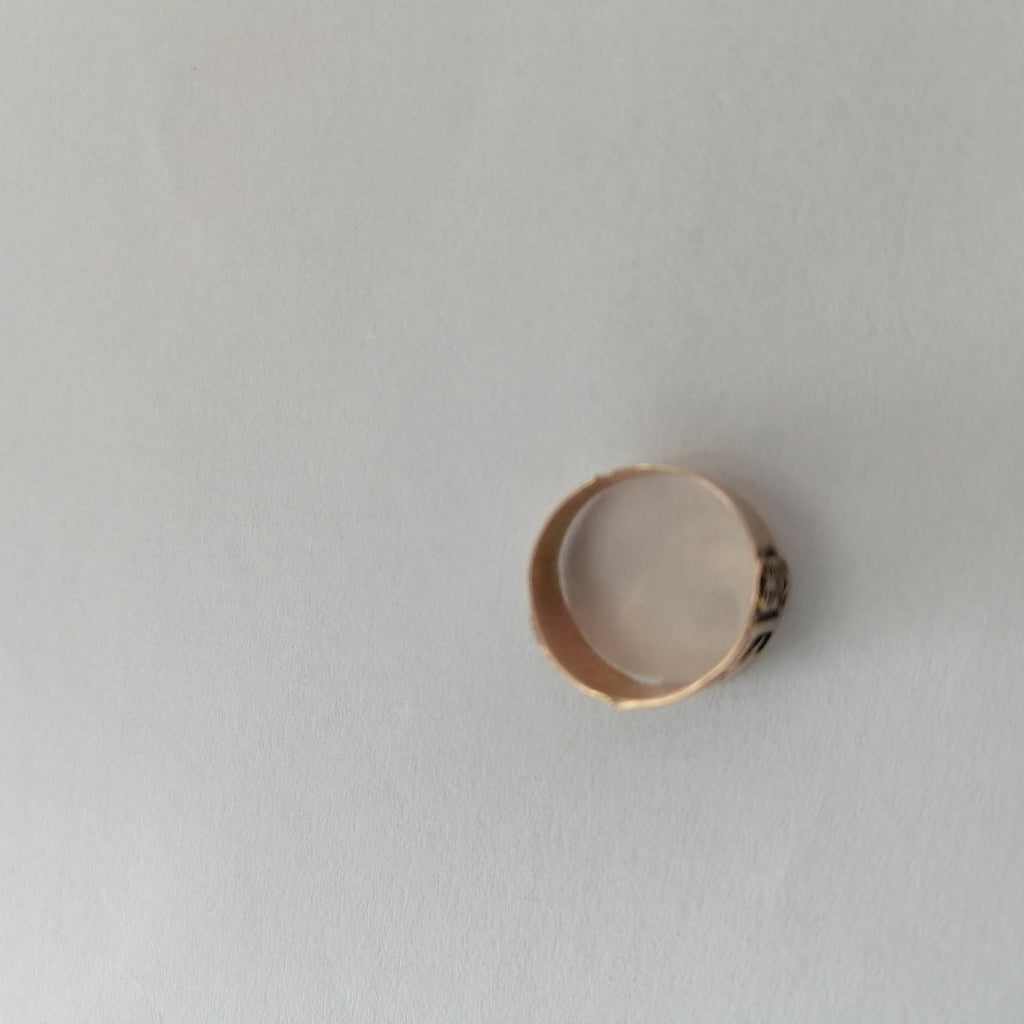 ANILLO DE GRADUACIÓN ORO 8 K 1.3 GRMS (SEMINUEVO)
