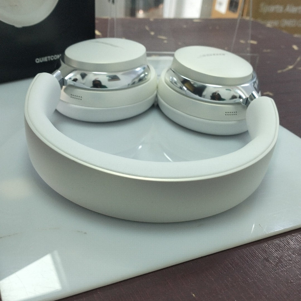 AUDIFONOS BOSE QUIETCOMFORT ULTRA INALAMBRICO OVER EAR (SEMINUEVO)