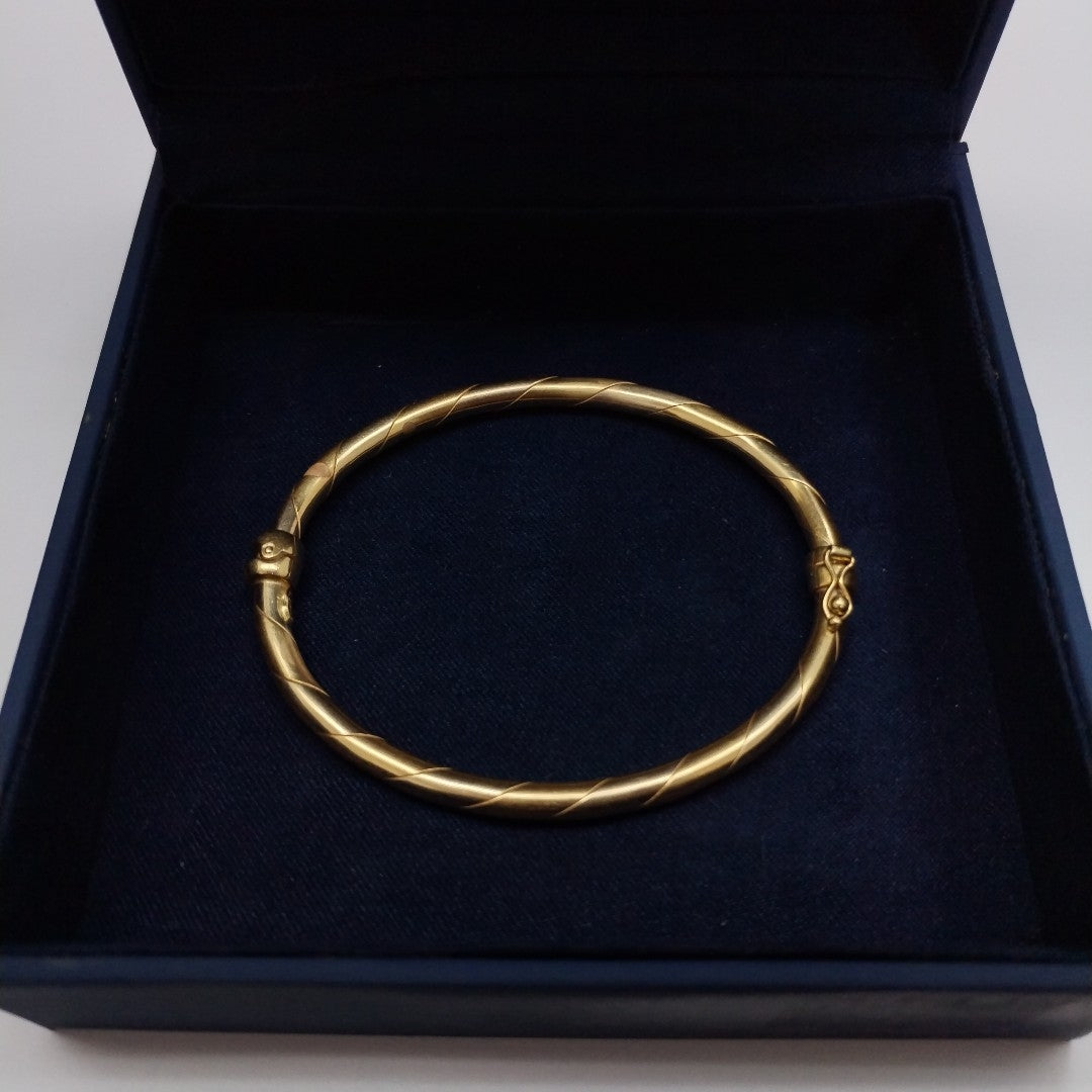 PULSERA RIGIDA ORO 18 K 10.2 GRMS (SEMINUEVO)