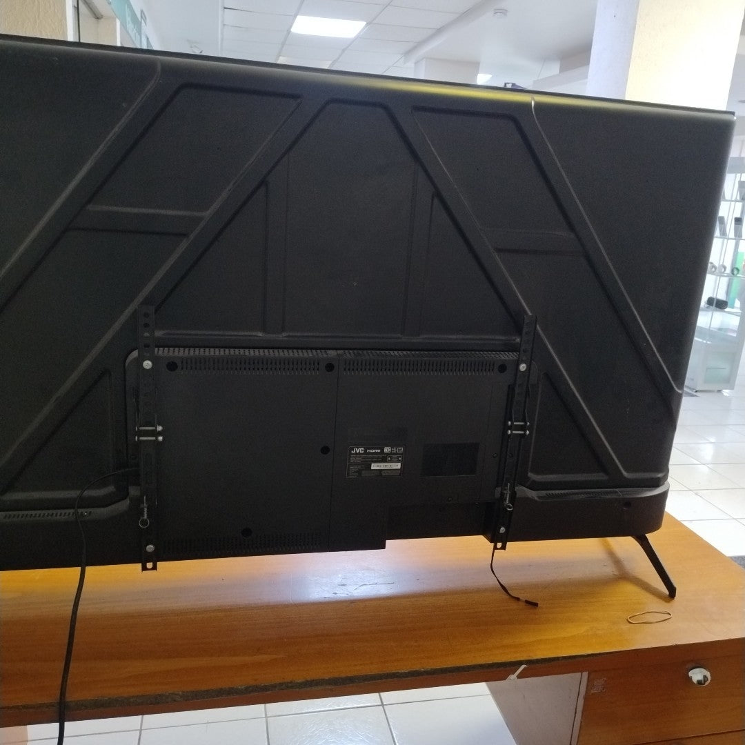 PANTALLA JVC SI60URF (2025) 60" LED FULL HD (SEMINUEVO)
