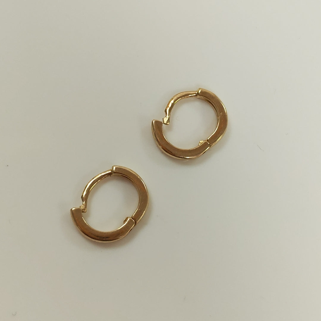 ARETES HUGGIE 14K 1.3 GR (NUEVO)
