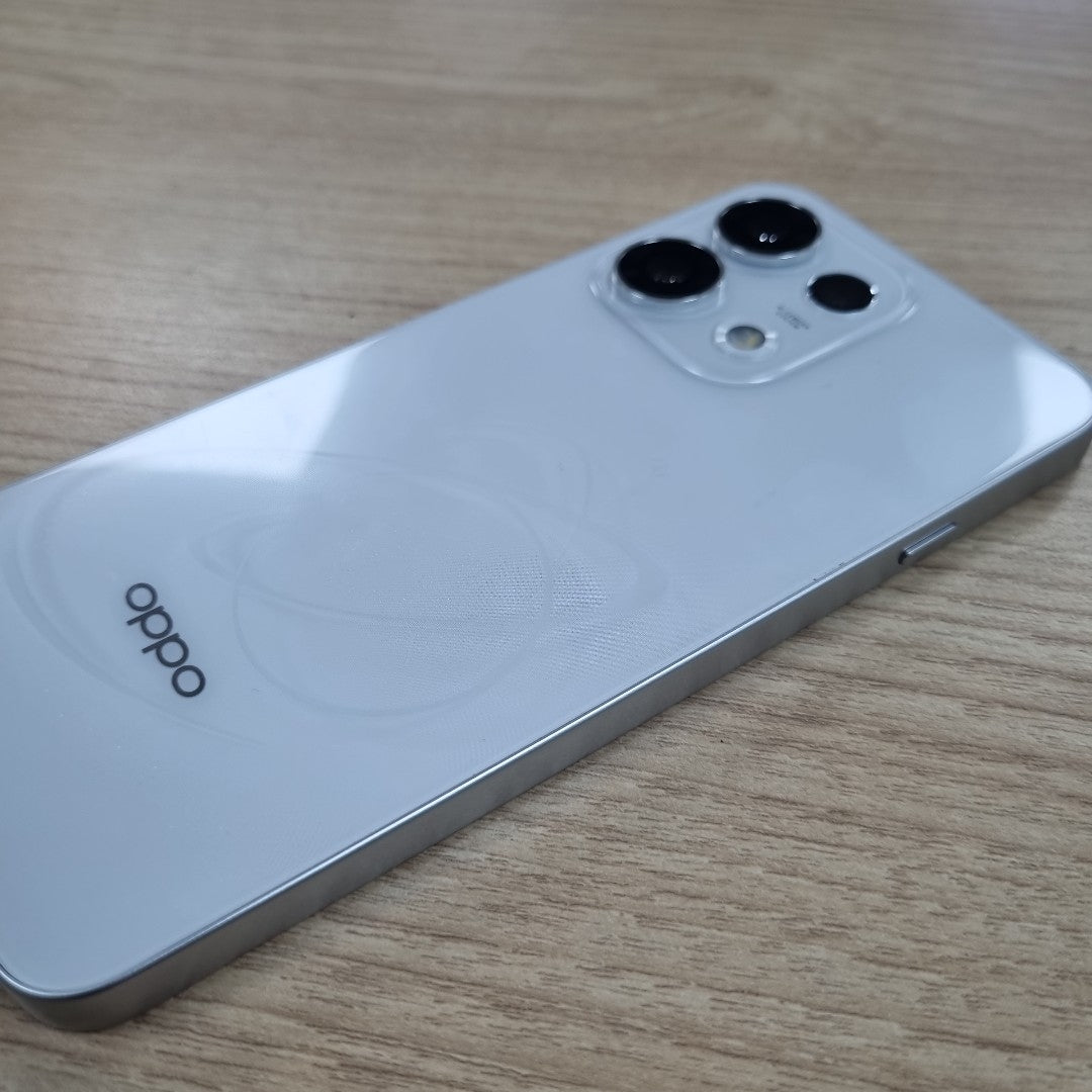 CELULAR OPPO RENO 16F CPH2859 (2026) 256 GB 8 GB RAM (SEMINUEVO)