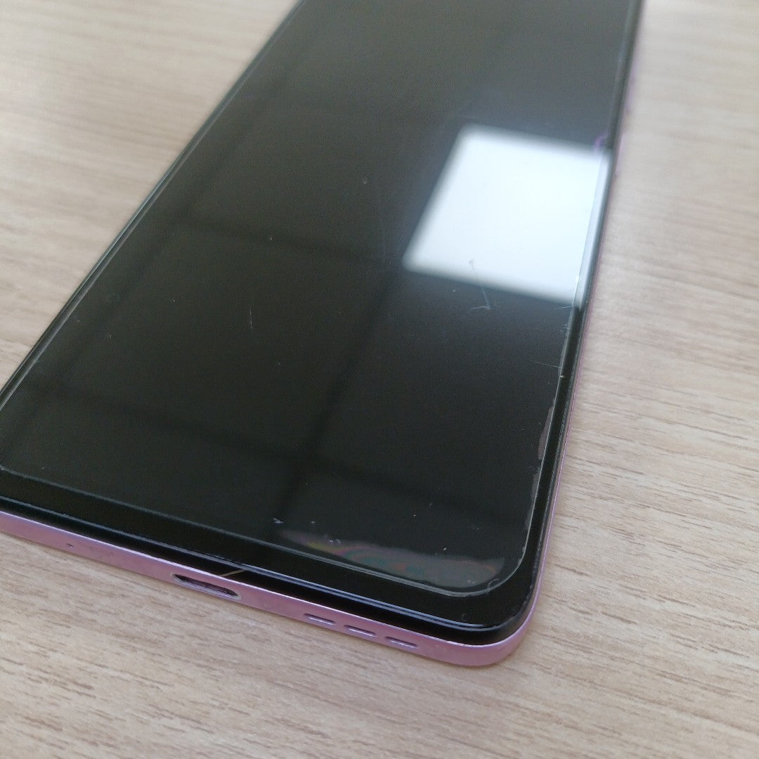 CELULAR MOTOROLA MOTO G24 XT2423-1 (2024) 256 GB 4 GB RAM (SEMINUEVO)