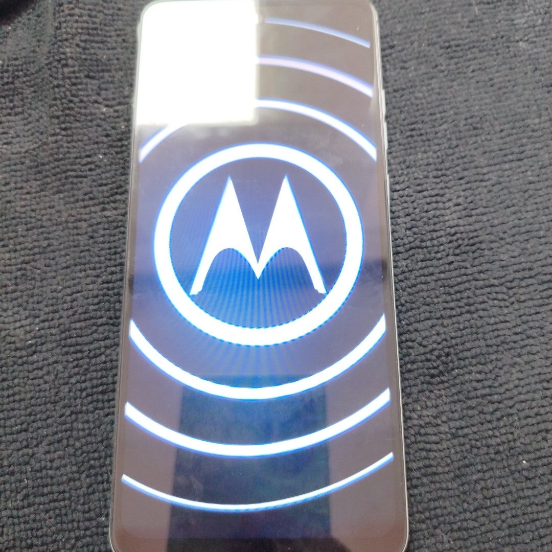 CELULAR MOTOROLA MOTO G24 XT2423-2 (2024) 128 GB 8 GB RAM (SEMINUEVO)