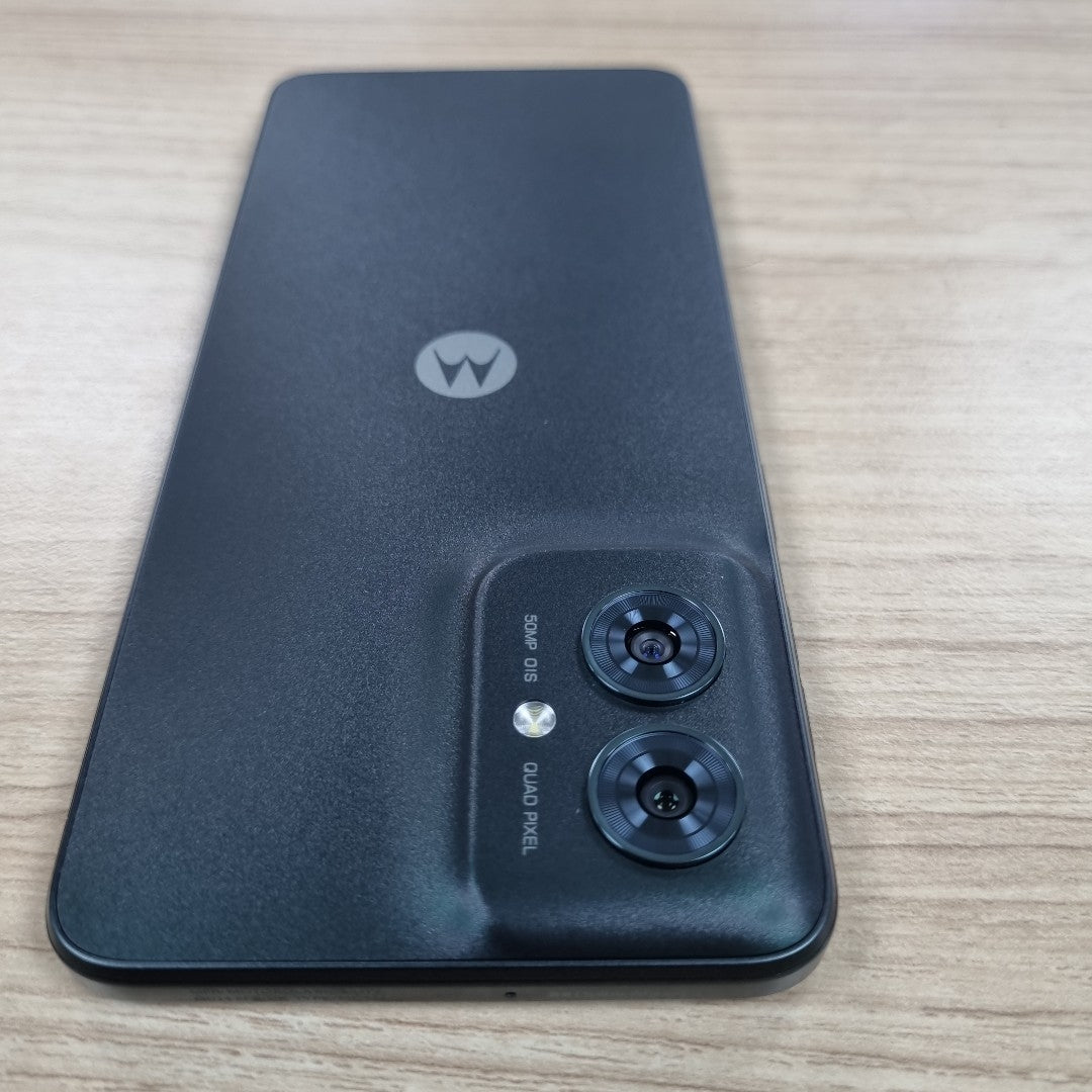CELULAR MOTOROLA MOTO G55 5G XT2435-2 (2024) 256 GB 8 GB RAM (SEMINUEVO)