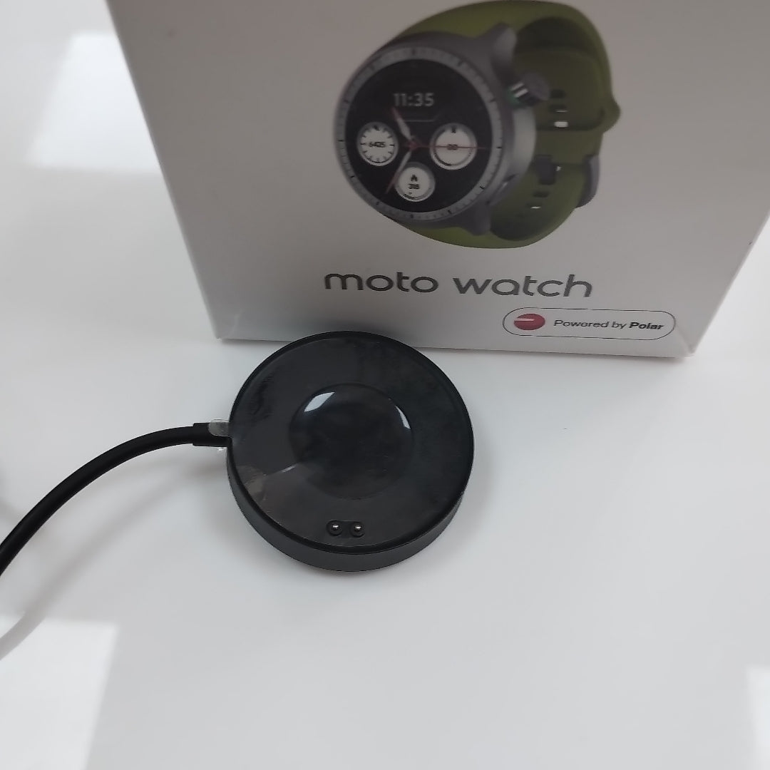SMARTWATCH MOTOROLA MOTO WATCH XT2547-1 47 MM GPS (SEMINUEVO)