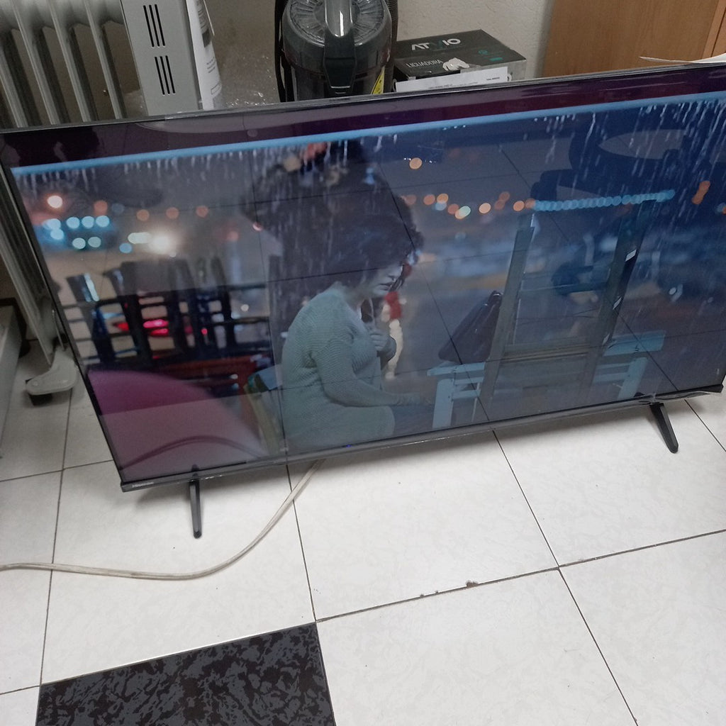PANTALLA HISENSE 40A4NR (2025) 40" LED FULL HD (SEMINUEVO)