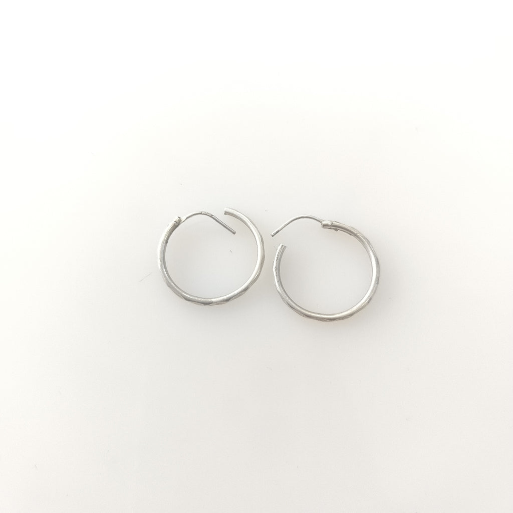 ARRACADAS PAR PLATA 1.6 GRMS (SEMINUEVO)