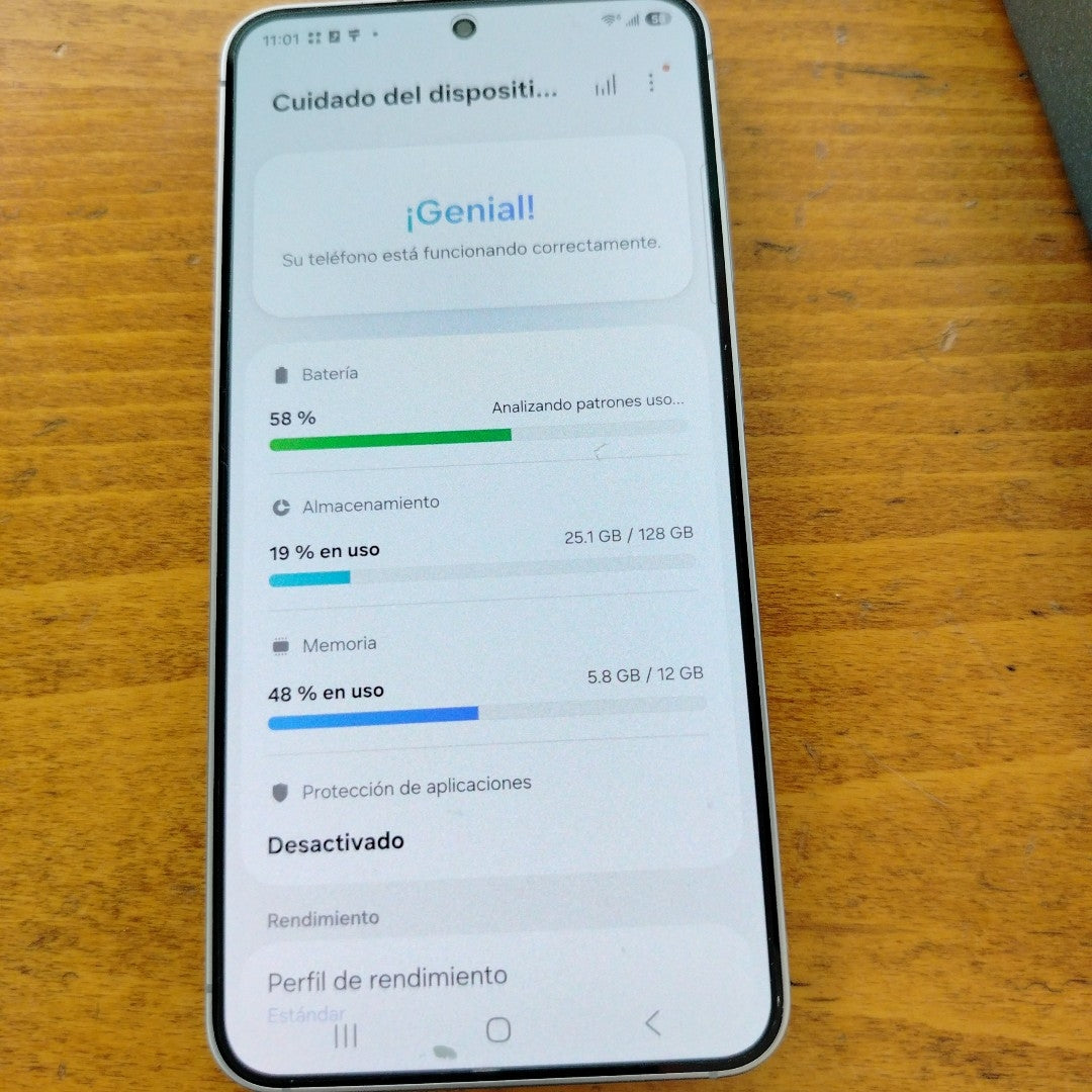 CELULAR SAMSUNG GALAXY S25 SM-S931U1 (2025) 128 GB 12 GB RAM (SEMINUEVO)
