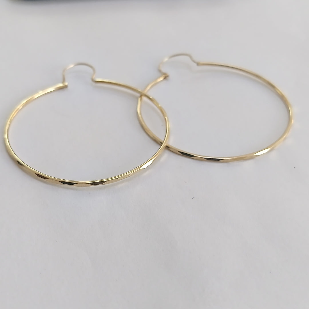 ARRACADAS PAR ORO 10 K 5 GRMS (SEMINUEVO)