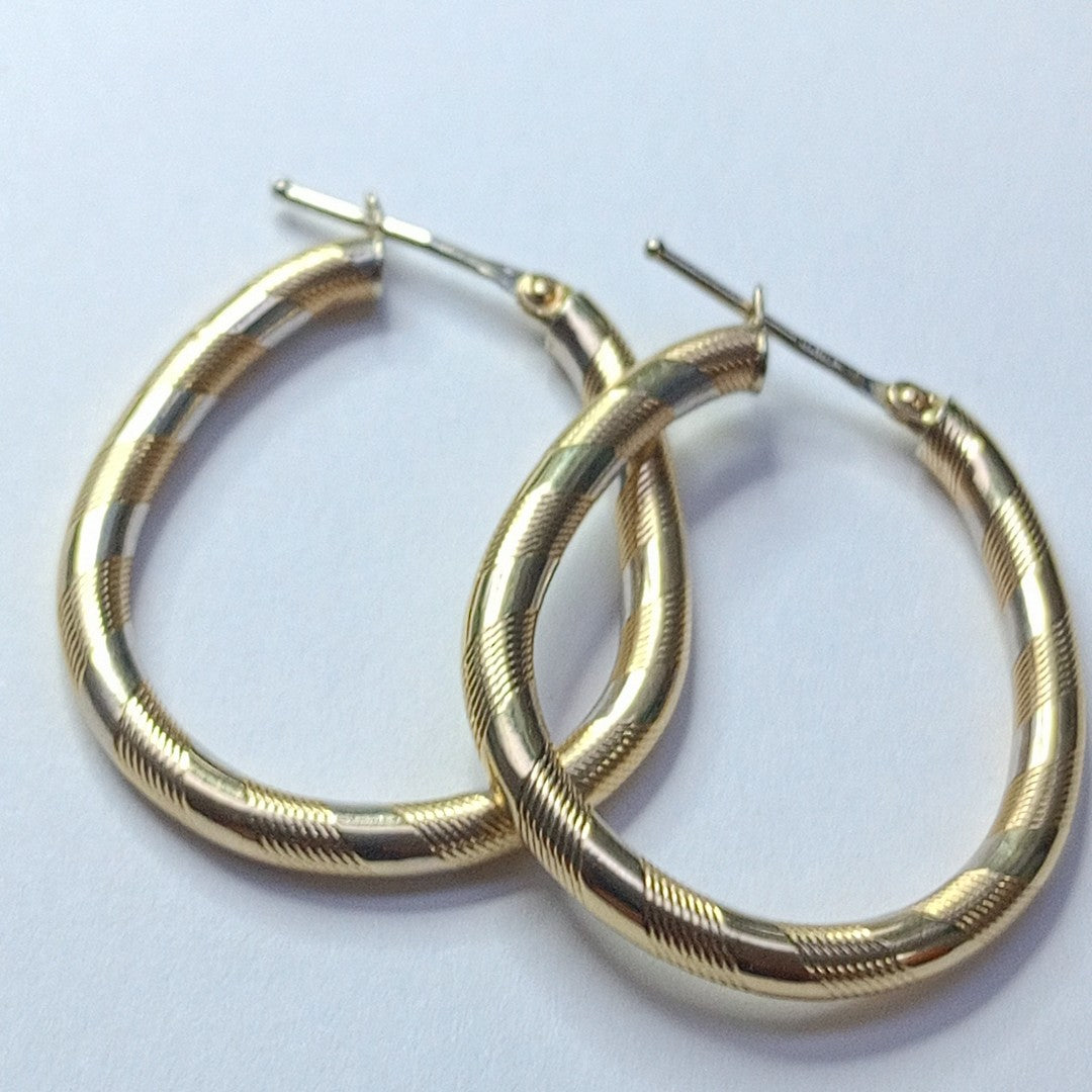 ARRACADAS PAR ORO 14 K 4.2 GRMS (SEMINUEVO)