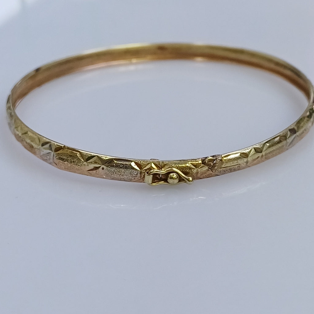 PULSERA RIGIDA ORO 10 K 4.6 GRMS (SEMINUEVO)