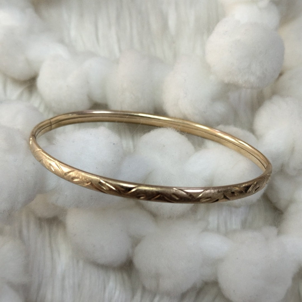 PULSERA RIGIDA ORO 10 K 4.2 GRMS (SEMINUEVO)