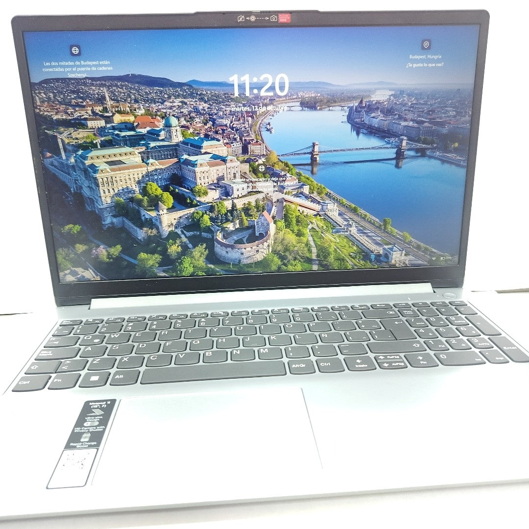 LAPTOP LENOVO IDEAPAD 1 15IGL7 (2025) 256 GB SSD 8 GB RAM (SEMINUEVO)