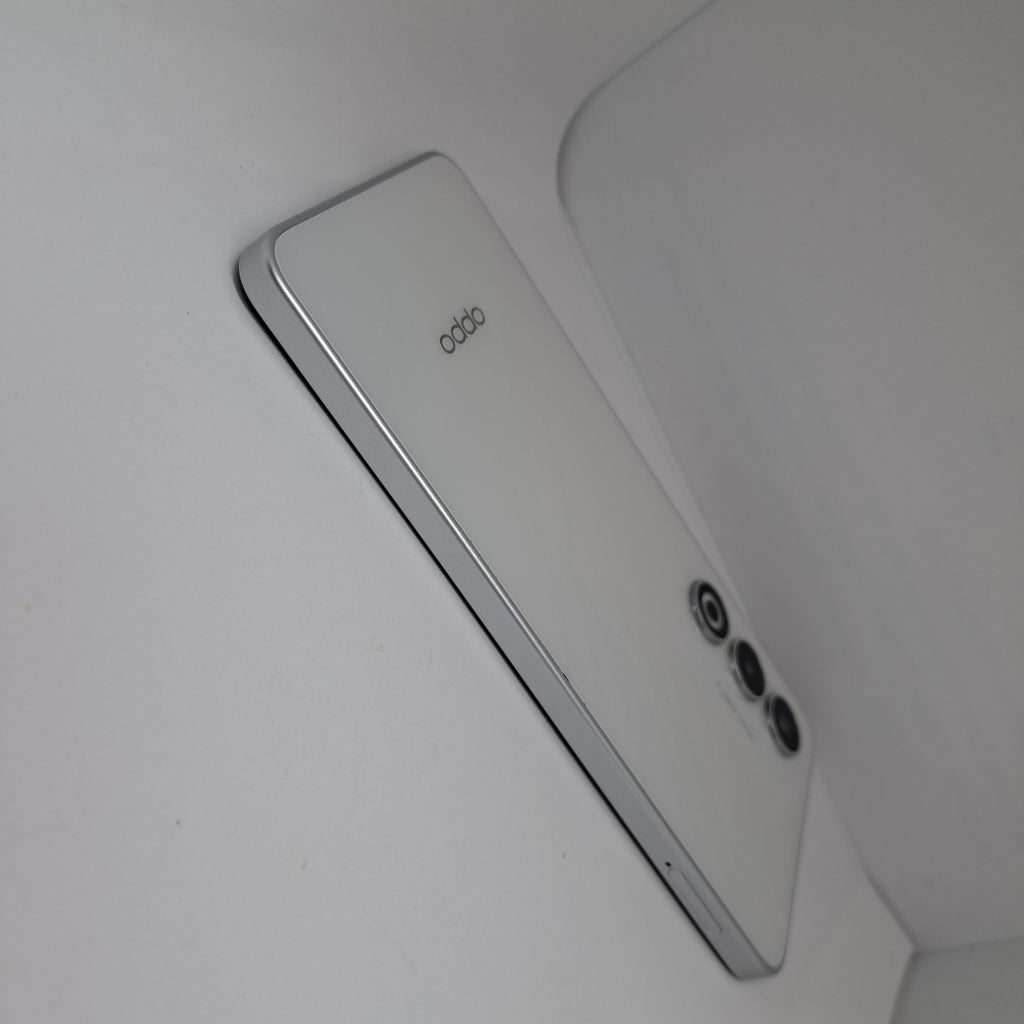 CELULAR OPPO A5 CPH2727 (2025) 256 GB 4 GB RAM (SEMINUEVO)