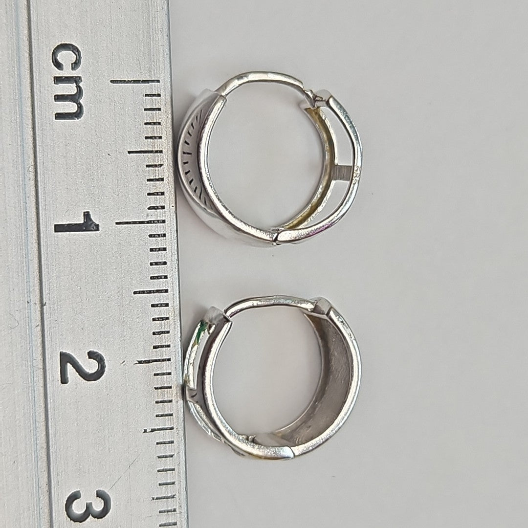 ARRACADAS PAR ORO BLANCO 10 K 1.8 GRMS (SEMINUEVO)