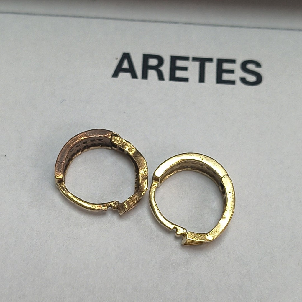 ARRACADAS PAR ORO 10 K 1.2 GRMS (SEMINUEVO)